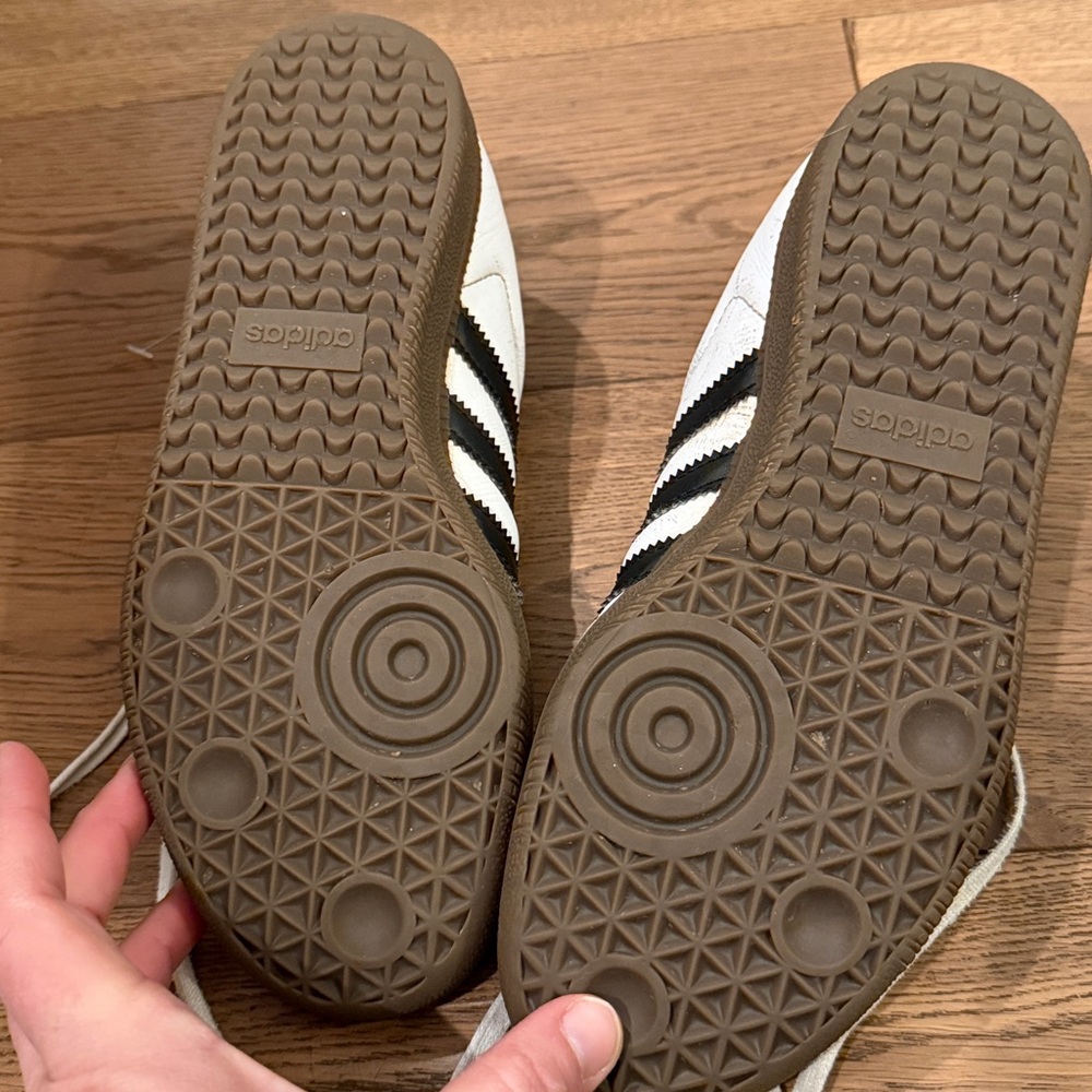 Adidas White and Black Classic samba Sneakers - Picture 5 of 8